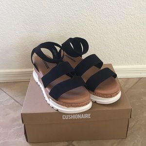 Cushionaire sandals